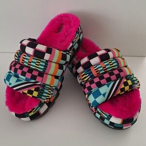 UGG "Maxi" slide platform sandals
